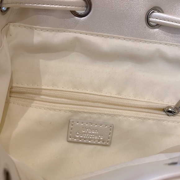 Urban Outfitters summer backpack in pearlescent white - Picture 4 of 5